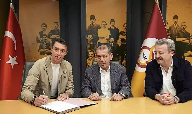 Galatasaray'dan Muslera İle Sürpriz İmza!