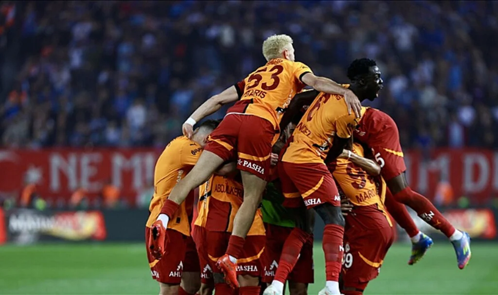 Galatasaray Şampiyonluk İçin Sahaya Çıkıyor