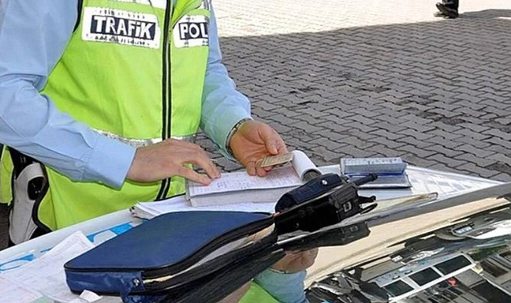 Garajda 10 Yıldır Çalışmayan Araca Trafik Cezası