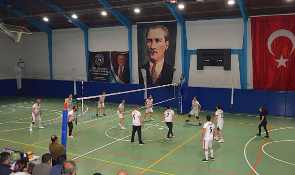 Havza’da 19 Mayıs Voleybol Turnuvası Başladı
