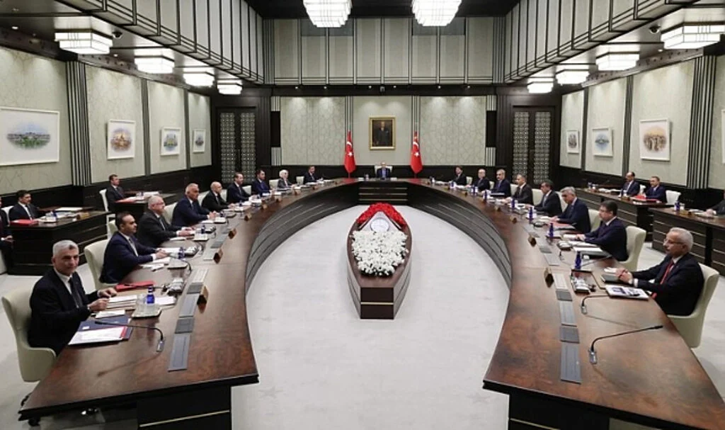 Kabine Bugün Toplanıyor: Gündem Terör ve Barış