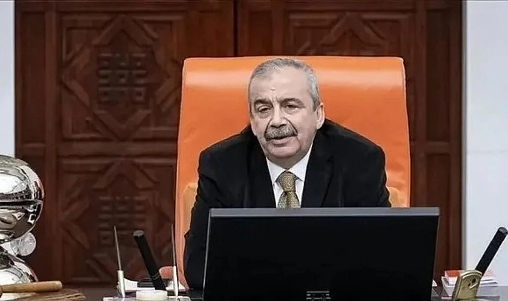 Kabineden Sırrı Süreyya Önder’e Taziye Mesajı