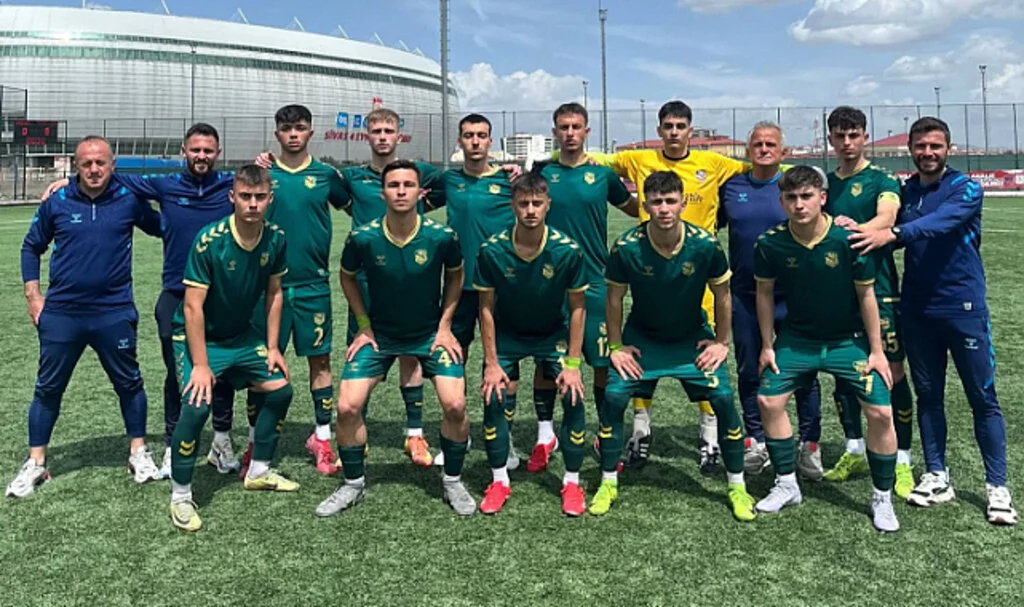 Kadıköyspor U18, Penaltılarla Türkiye Şampiyonası’na Veda Etti