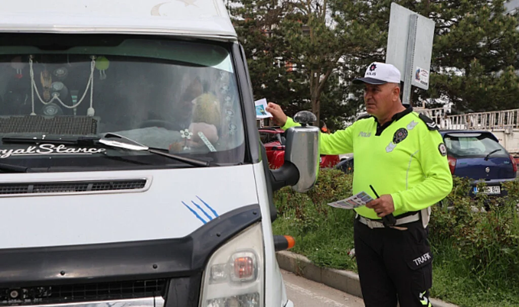Kavak'ta Sürücülere Trafik Uyarısı: Bir Kural Bir Ömür
