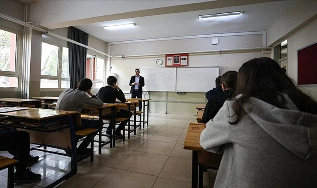 MEB Öğretmen Alımı Başvuruları Bugün Sona Eriyor