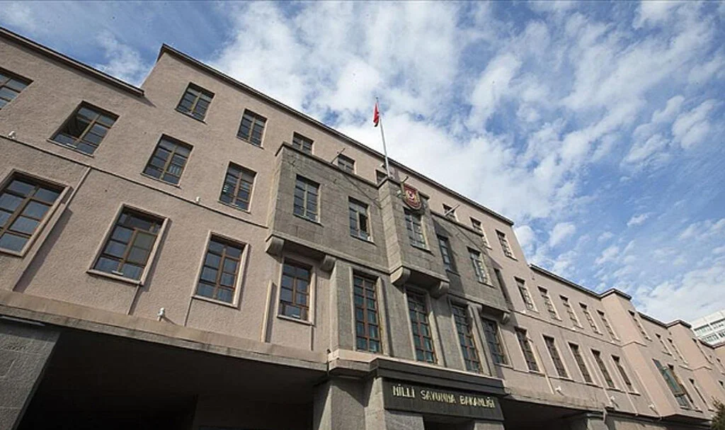 MSB'den Emekli Asker Yasağına Sert Tepki