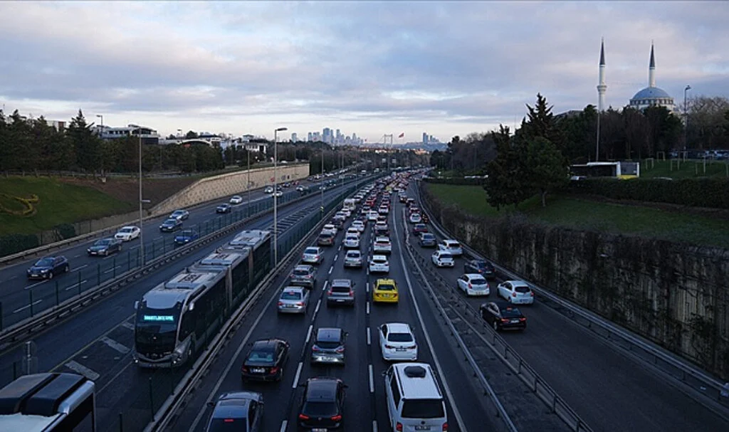 Nisan Ayında Trafiğe 191 Bin Araç Daha Katıldı