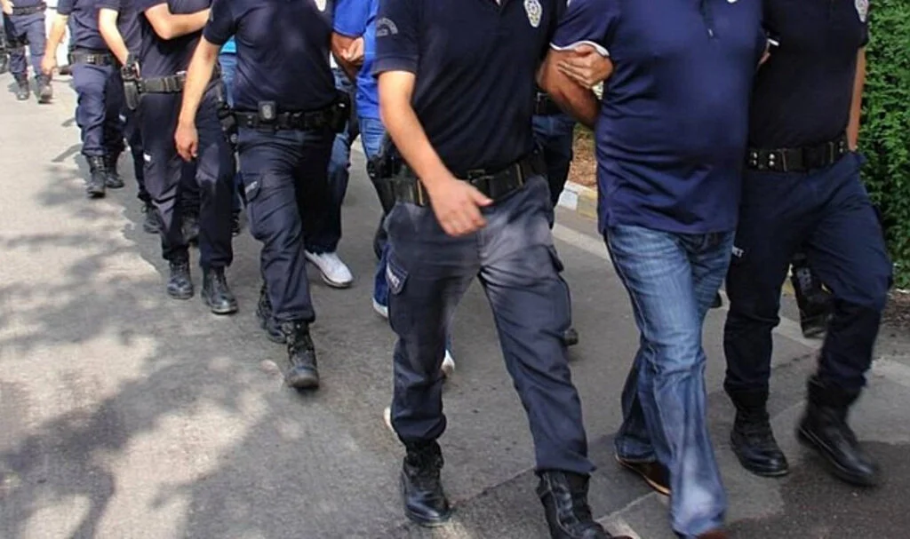 Organize Suç Örgütlerine Darbe: 71 Gözaltı