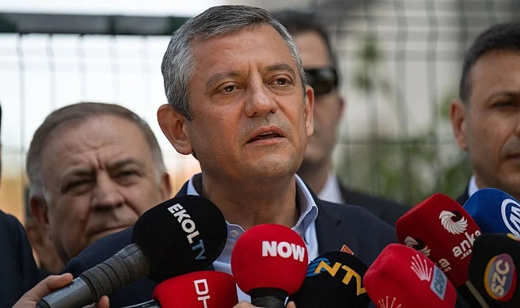 Özgür Özel Adına Açılan Sahte Hesapta Provokasyon!
