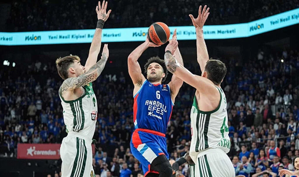 Panathinaikos - Anadolu Efes Maçı Saat Kaçta?