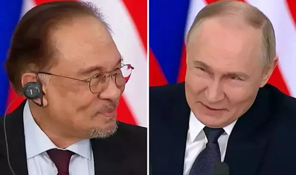 Putin ve Malezya Başbakanı Arasında Güldüren Diyalog