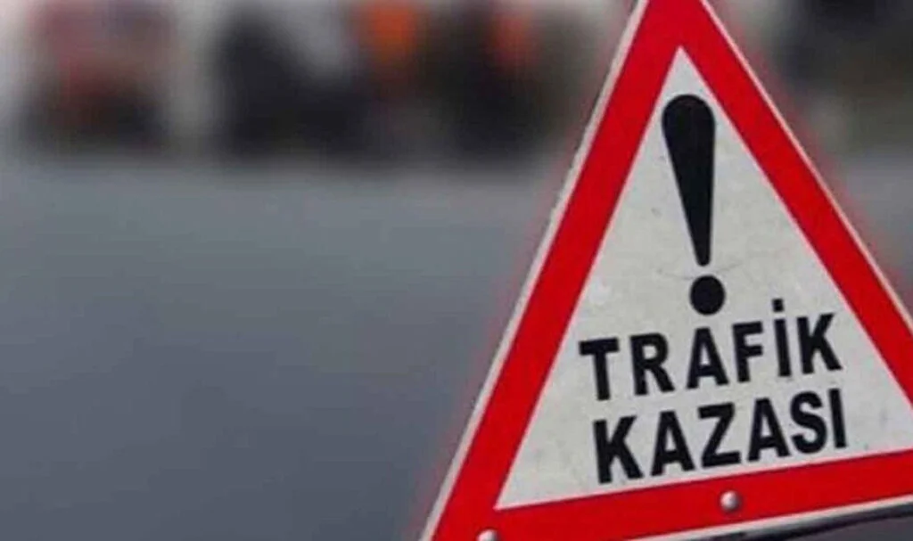 Salıpazarı’nda İki Otomobil Çarpıştı: 7 Kişi Yaralandı