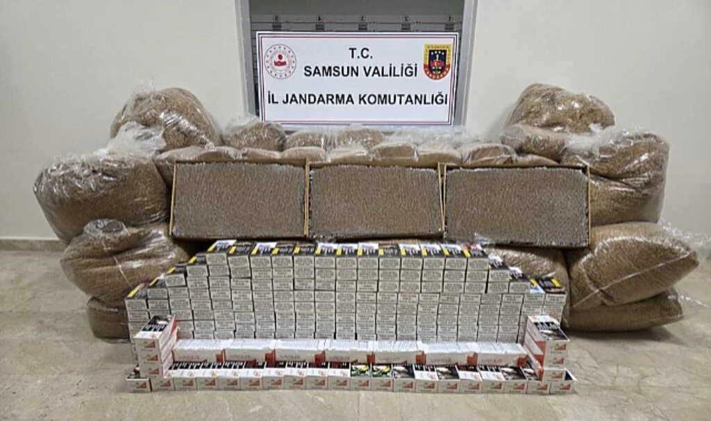 Samsun'da 1 Ton Kaçak Tütün ve 60 Bin Makaron Ele Geçirildi