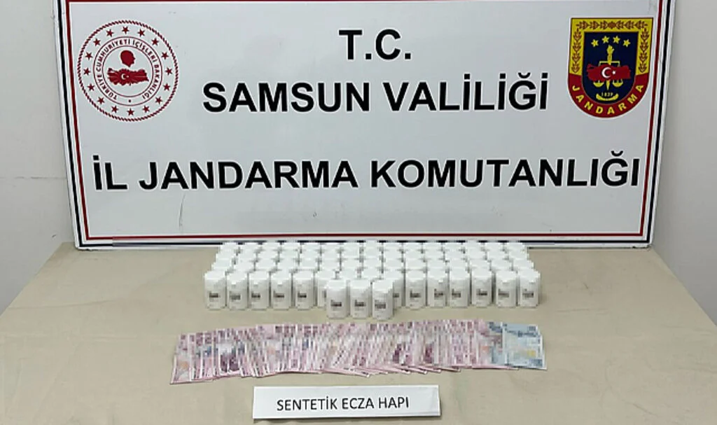 Samsun'da 4 Bin 84 Uyuşturucu Hap Ele Geçirildi