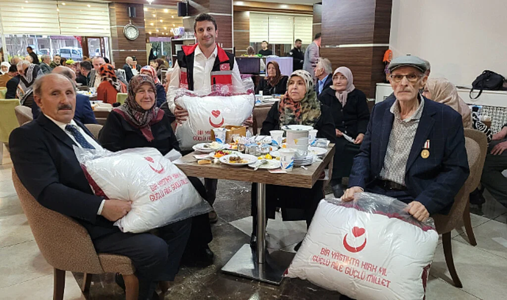 Samsun’da 40 Yılı Aşan Evlilikler Onurlandırıldı