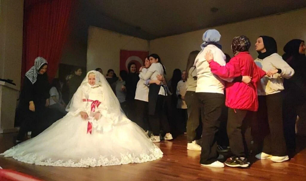 Samsun'da 65 Yaşındaki Kadının Gelinlik Hayali Gerçek Oldu