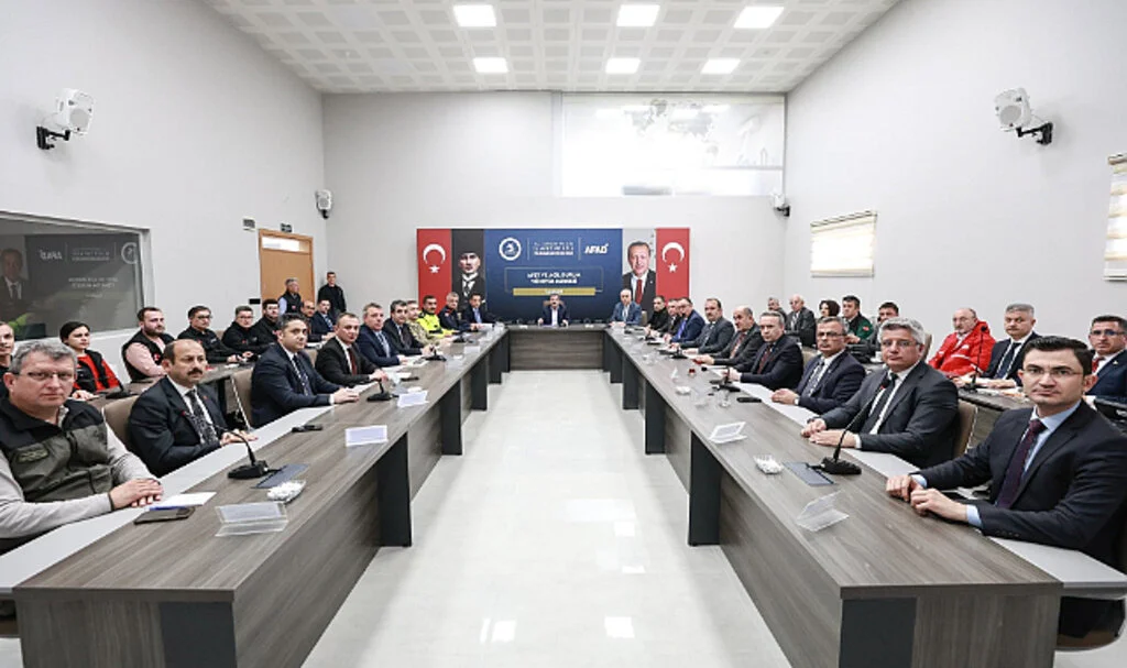 Samsun’da Afet ve Acil Durumlar İçin Yeni Tedbirler Masaya Yatırıldı