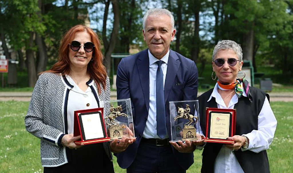 Samsun'da Cumhuriyet Kadınları Bandosu’na Anlamlı Plaket