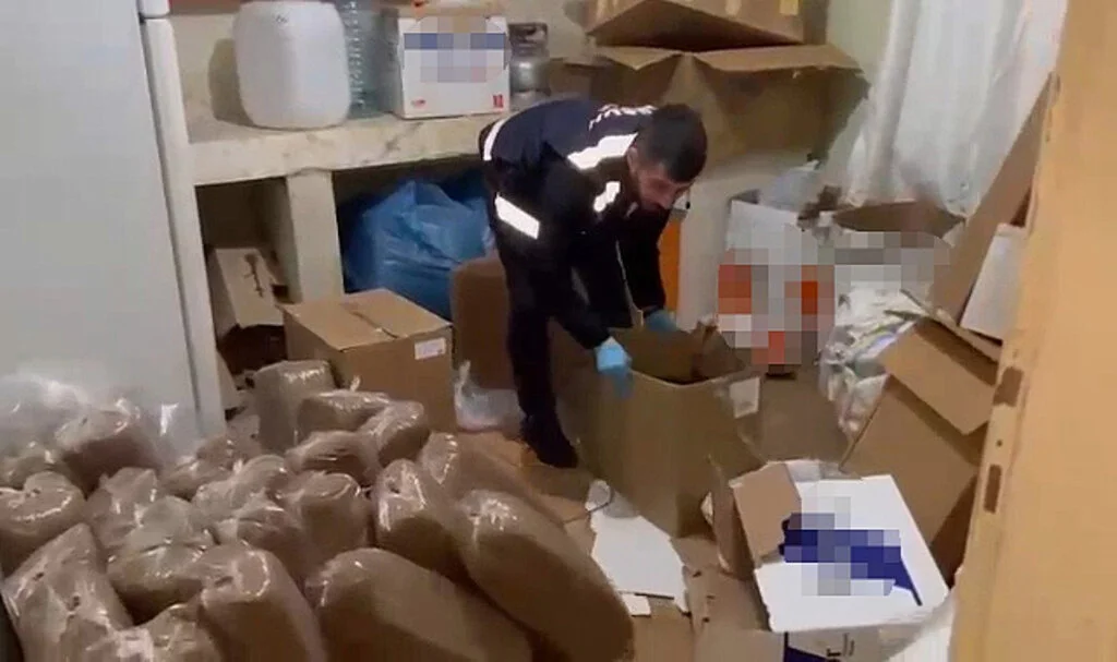 Samsun’da Kaçak Tütün Operasyonu: Tonlarca Ürün Ele Geçirildi