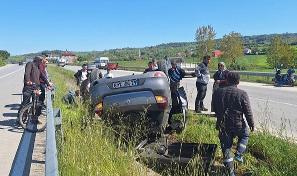 Samsun’da Kaza! Emniyet Kemeri Takılı Olan Çift Kurtuldu