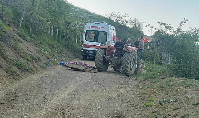 Samsun'da Kontrolden Çıkan Traktör Devrildi, Sürücü Hayatını Kaybetti