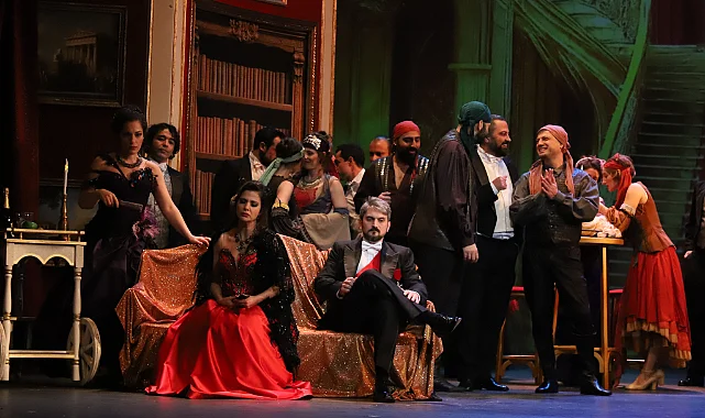 Samsun’da “La Traviata” Operası Sanatseverlerle Buluştu