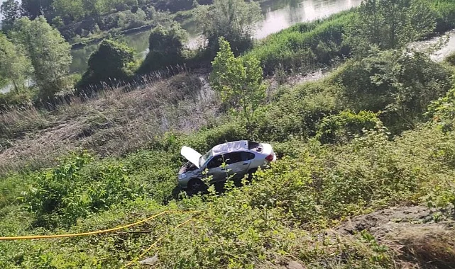 Samsun'da Otomobil Şarampole Yuvarlandı: 2 Yaralı
