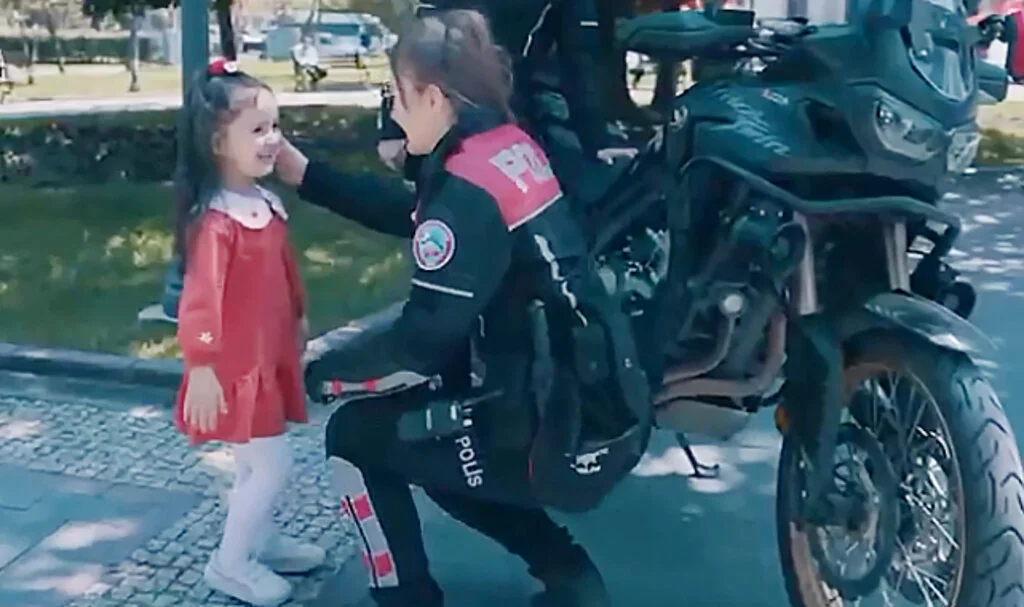 Samsun Polisi'nden Anneler Günü’ne Özel Klip