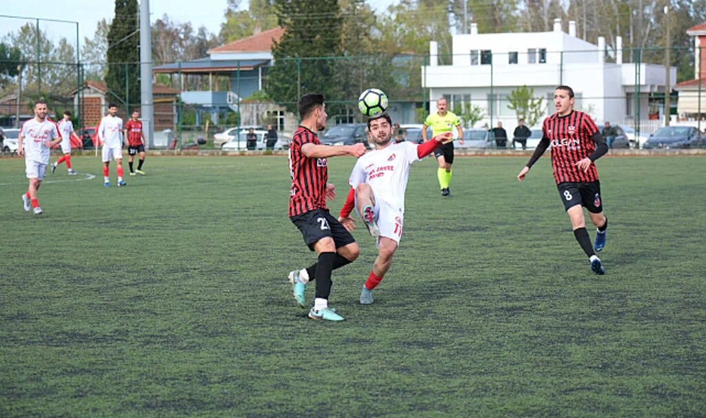 Samsun Süper Amatör Lig'de Ladik Belediyespor Liderliğini Sürdürdü