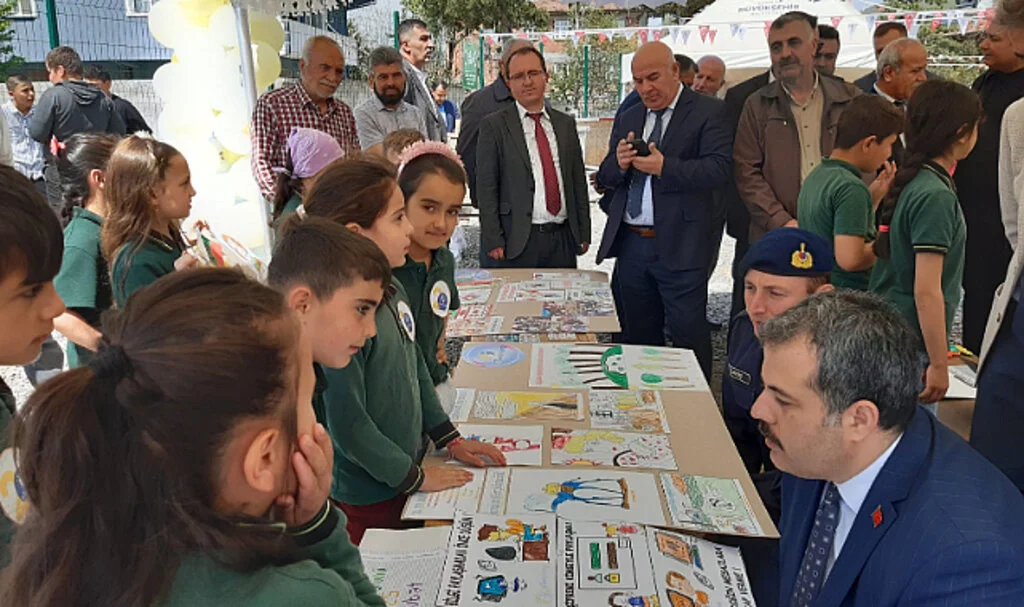 Vezirköprü’de eTwinning’in 20. Yılına Özel Proje Sergisi Düzenlendi