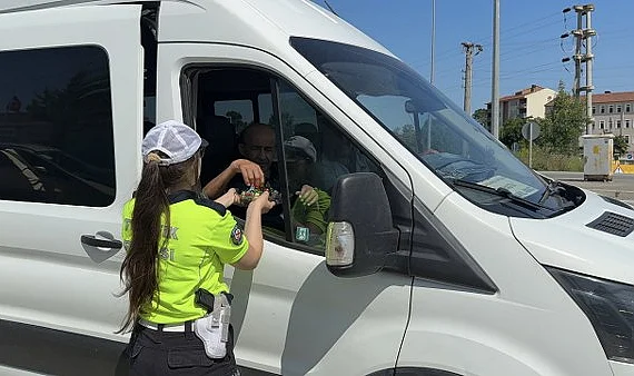 Alaçam’da Bayram Trafiğine Polis Denetimi