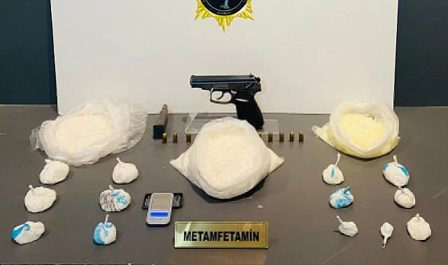 Atakum'da Uyuşturucu Baskını! 3 Şüpheli Gözaltına Alındı