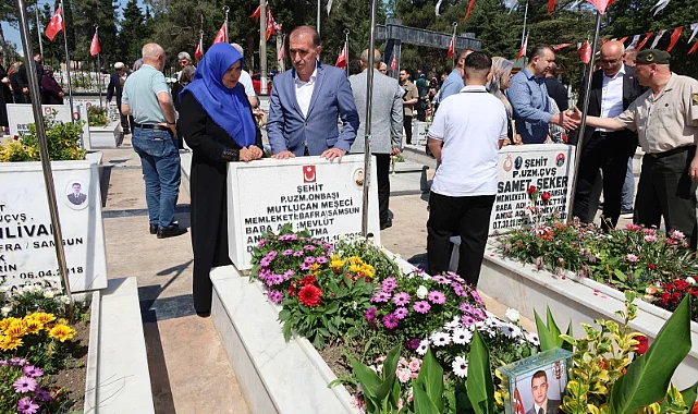 Bafra’da Arefe Günü Şehitler Dualarla Anıldı