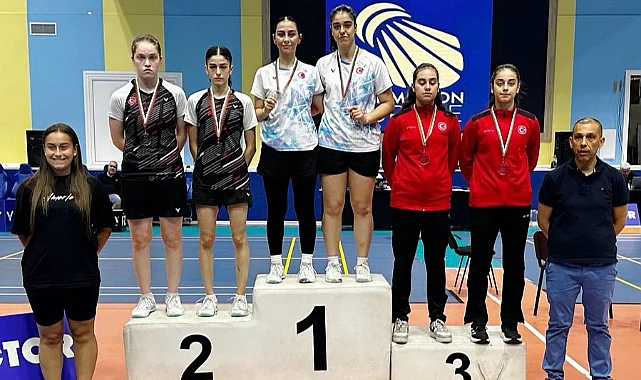 Büyükşehirli Badmintoncular Bulgaristan’da Zirvede