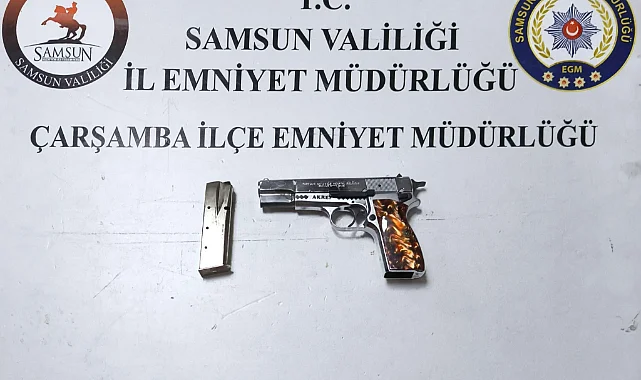 Çarşamba’da Araçta Ruhsatsız Tabanca Yakalandı