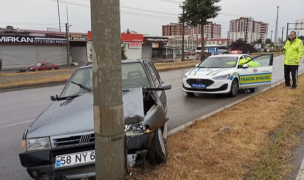 Çarşamba'da Sağanak Yağış Kazaya Neden Oldu