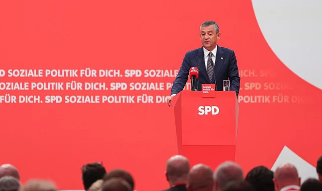 CHP Lideri Özgür Özel'den Berlin'de Önemli Mesajlar