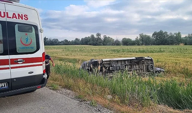 Çorum’da Düğün Dönüşü Kaza: 17 Kişi Yaralandı