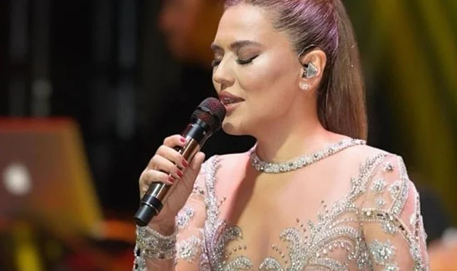 Demet Akalın Konser Öncesi Kaza Geçirdi