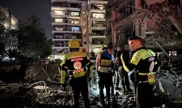 İran'dan İsrail'e 150 Füze: 7 Kişi Yaralandı