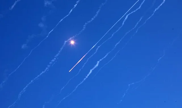 İran’dan İsrail’e Yeni Füze Saldırısı! Dimona Uyarısı Dikkat Çekti