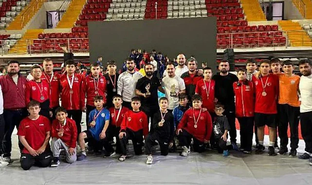 Kavaklı Güreşçiler Türkiye Şampiyonası’na Damga Vurdu