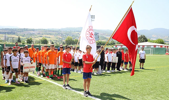 Okul Sporları Futbol Şampiyonası Samsun'da Başladı