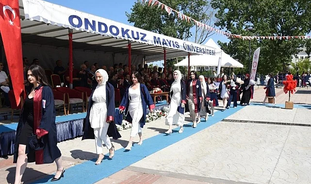 OMÜ Fen Fakültesi'nde Mezuniyet Coşkusu: 317 Öğrenci Diplomalarına Kavuştu