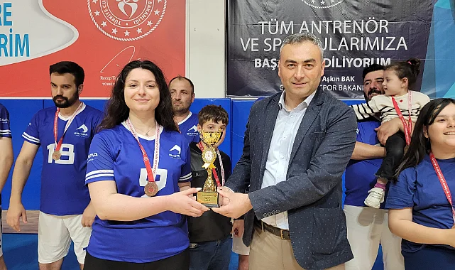 OSB Voleybol Turnuvası’nda Şampiyon Belli Oldu