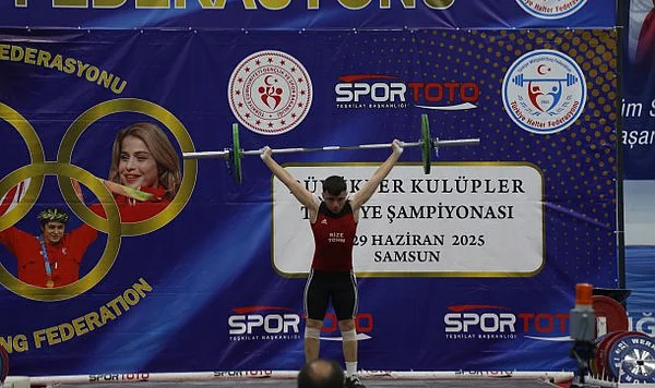 Samsun'da 432 Halterci Türkiye Şampiyonu Olmak İçin Yarışıyor