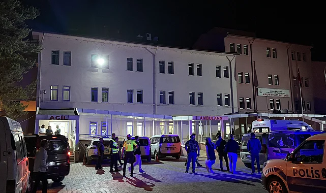 Samsun'da Bıçaklı Kavgada 3 Kişi Yaralandı