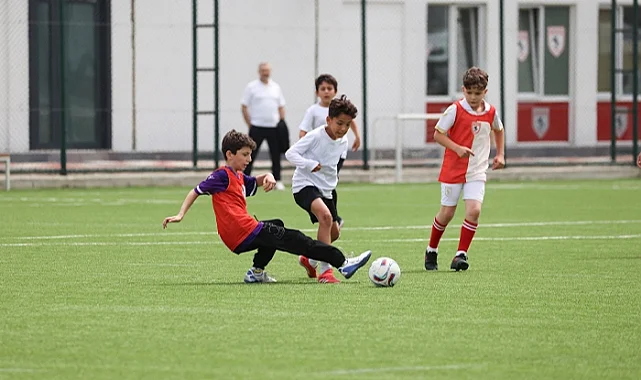 Samsun'da Karne Şenliğinde Minikler Sahaya İniyor