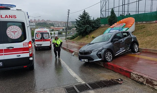 Samsun’da Kavşakta Çarpışma: 3 Kişi Yaralandı