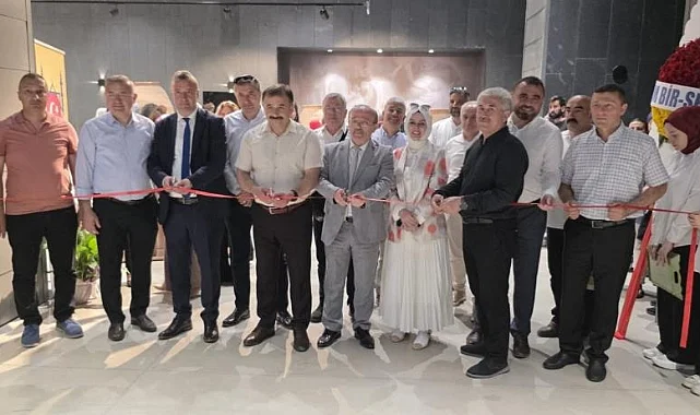 Samsun’da Öğrenci ve Öğretmenlerden Sanat Sergisi